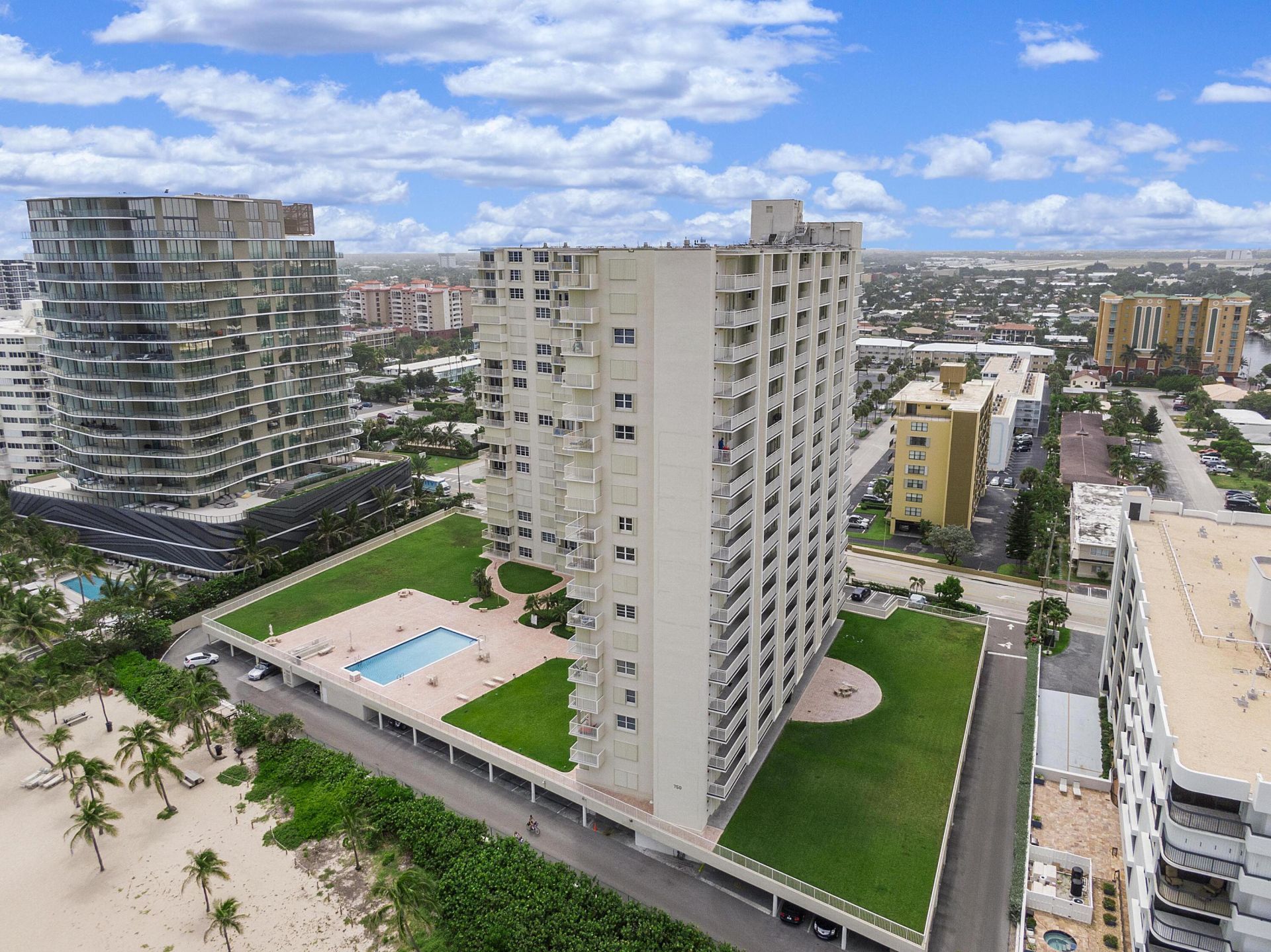 750 N Ocean Boulevard, Unit 1405, Pompano Beach, FL 33062 Photo