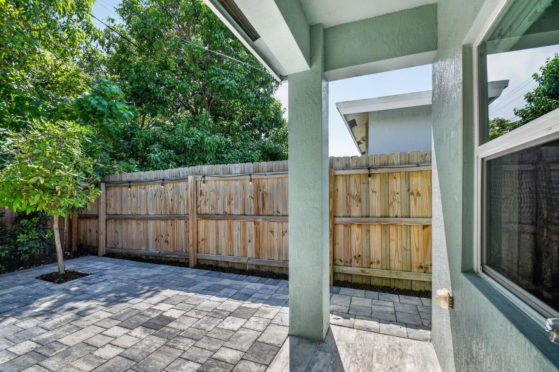 2694 Nokomis Avenue, West Palm Beach, FL 33409 Photo