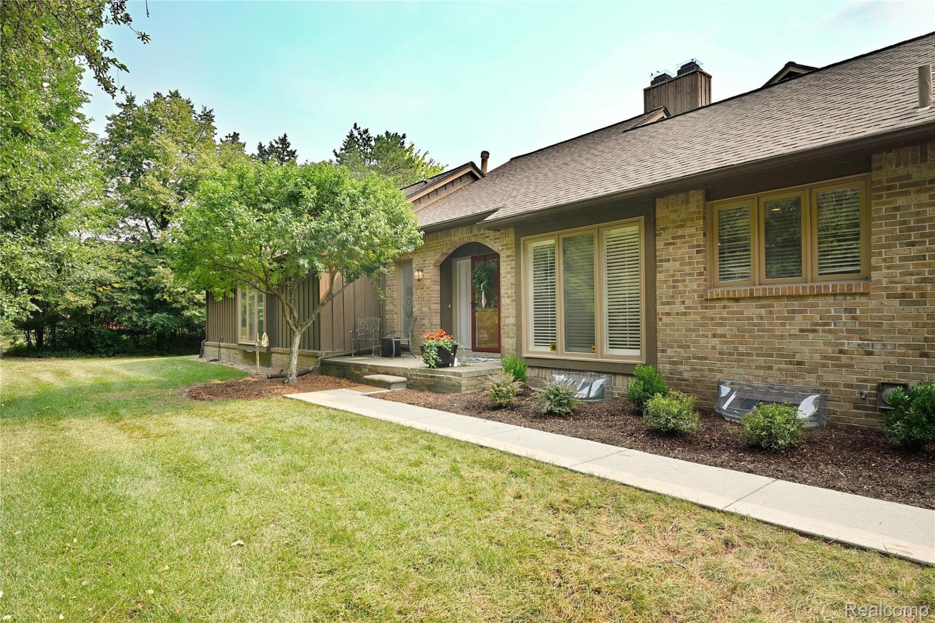 23930 Greenglen Court, Bingham Farms Village, Mi 48025 Main Photo