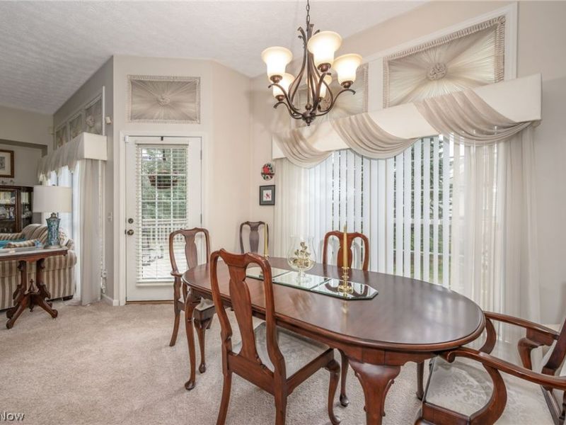 1827 Southpointe Circle NE, Canton, OH 44714 Photo 12