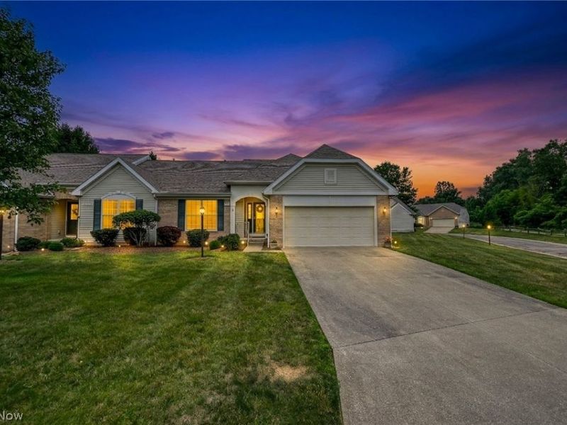 1827 Southpointe Circle NE, Canton, OH 44714 Photo 3