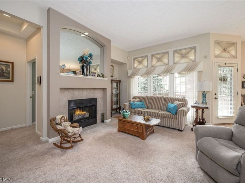 1827 Southpointe Circle NE, Canton, OH 44714 Photo 8