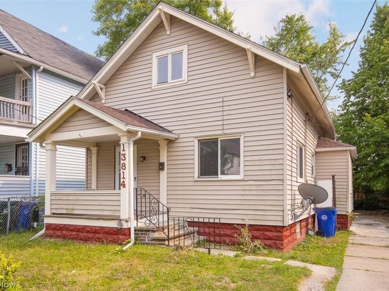 13814 Durkee Avenue, Cleveland, OH 44105 Photo 2