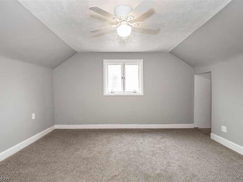 13814 Durkee Avenue, Cleveland, OH 44105 Photo 21