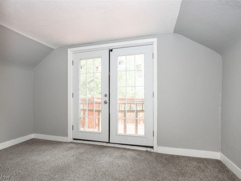 13814 Durkee Avenue, Cleveland, OH 44105 Photo 26