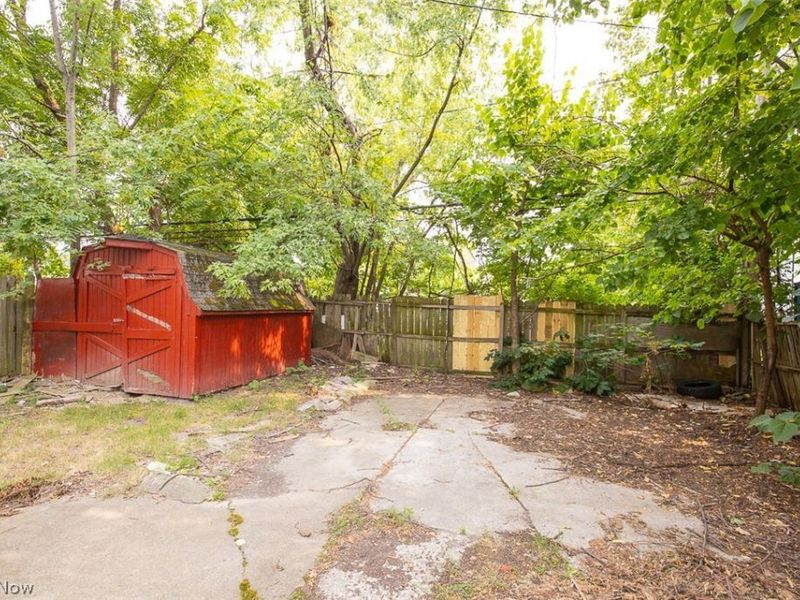 13814 Durkee Avenue, Cleveland, OH 44105 Photo 31