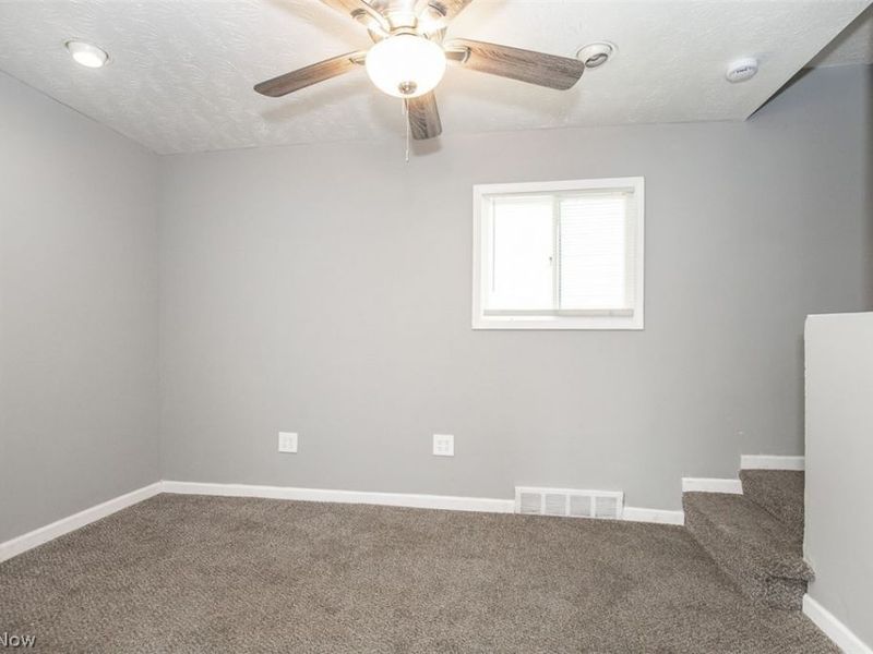 13814 Durkee Avenue, Cleveland, OH 44105 Photo 5