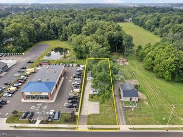 608 Applegrove Street NW, North Canton, OH 44720