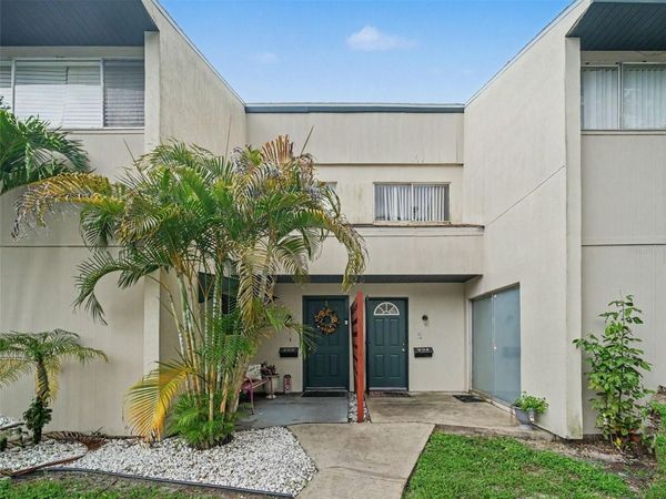 908 BYRON LANE , Unit 6, SARASOTA, FL 34243