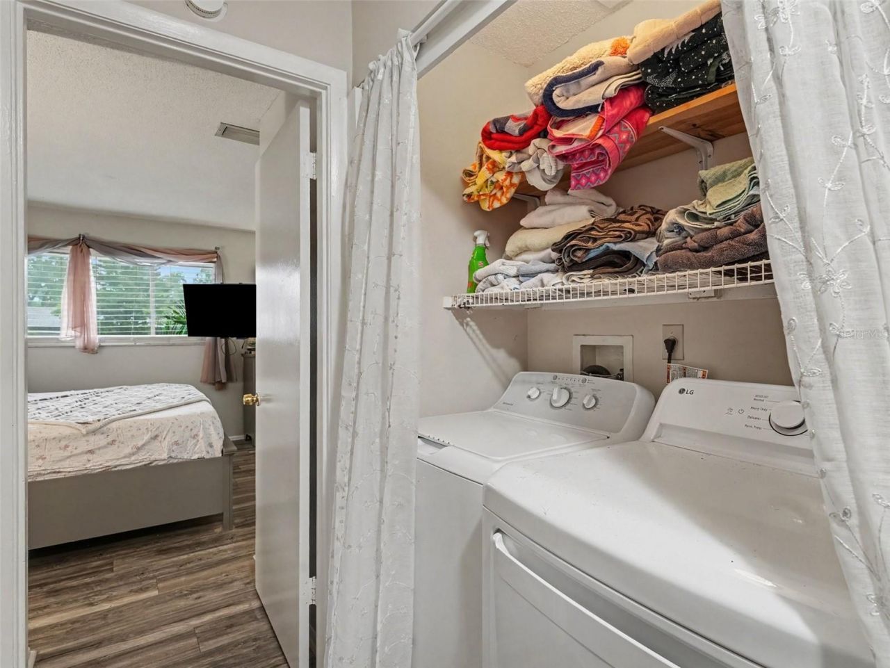 908 Byron Lane, Unit 6, Sarasota, FL 34243 Photo