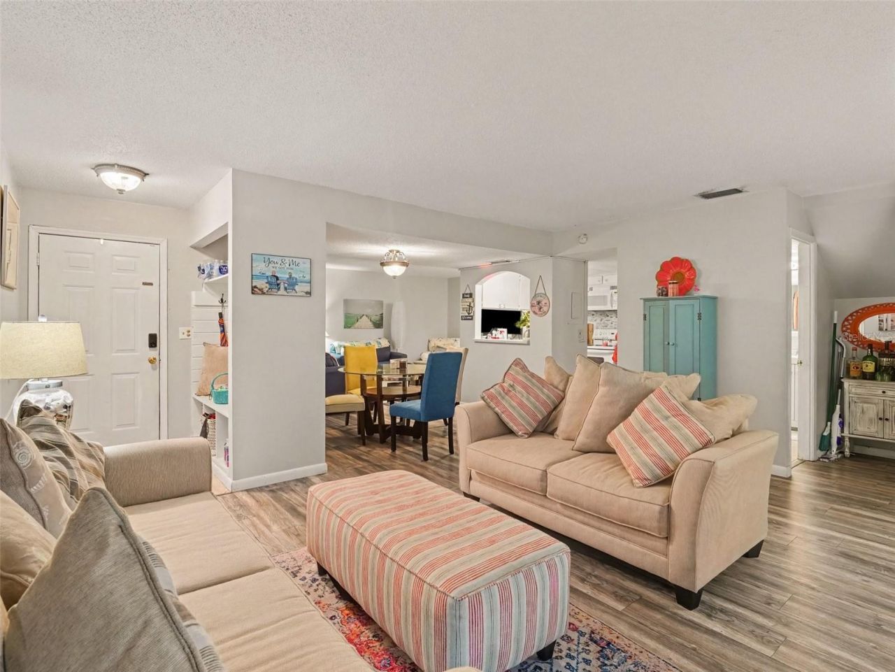 908 Byron Lane, Unit 6, Sarasota, FL 34243 Photo