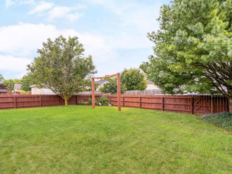 1148 Nutmeg Drive , Marysville, OH 43040 Photo 3