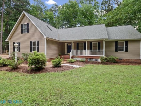 505 Plantation Road, Mathews, VA 23128
