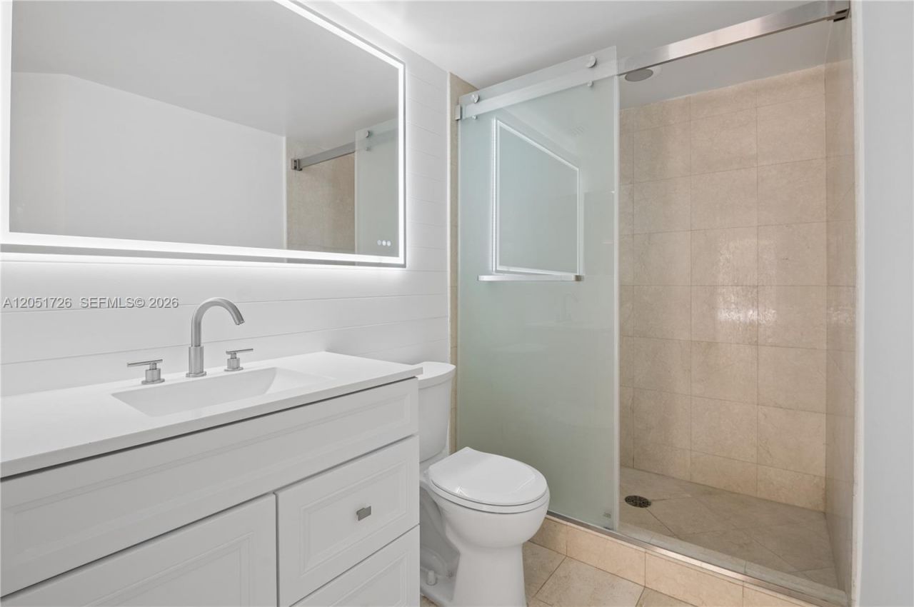 145 Jefferson Ave, Unit 417, Miami Beach, FL 33139 Photo