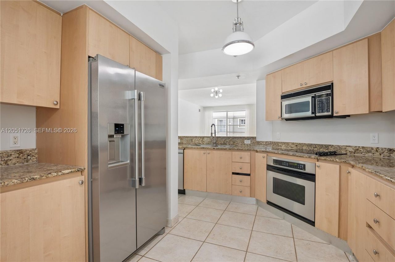 145 Jefferson Ave, Unit 417, Miami Beach, FL 33139 Photo