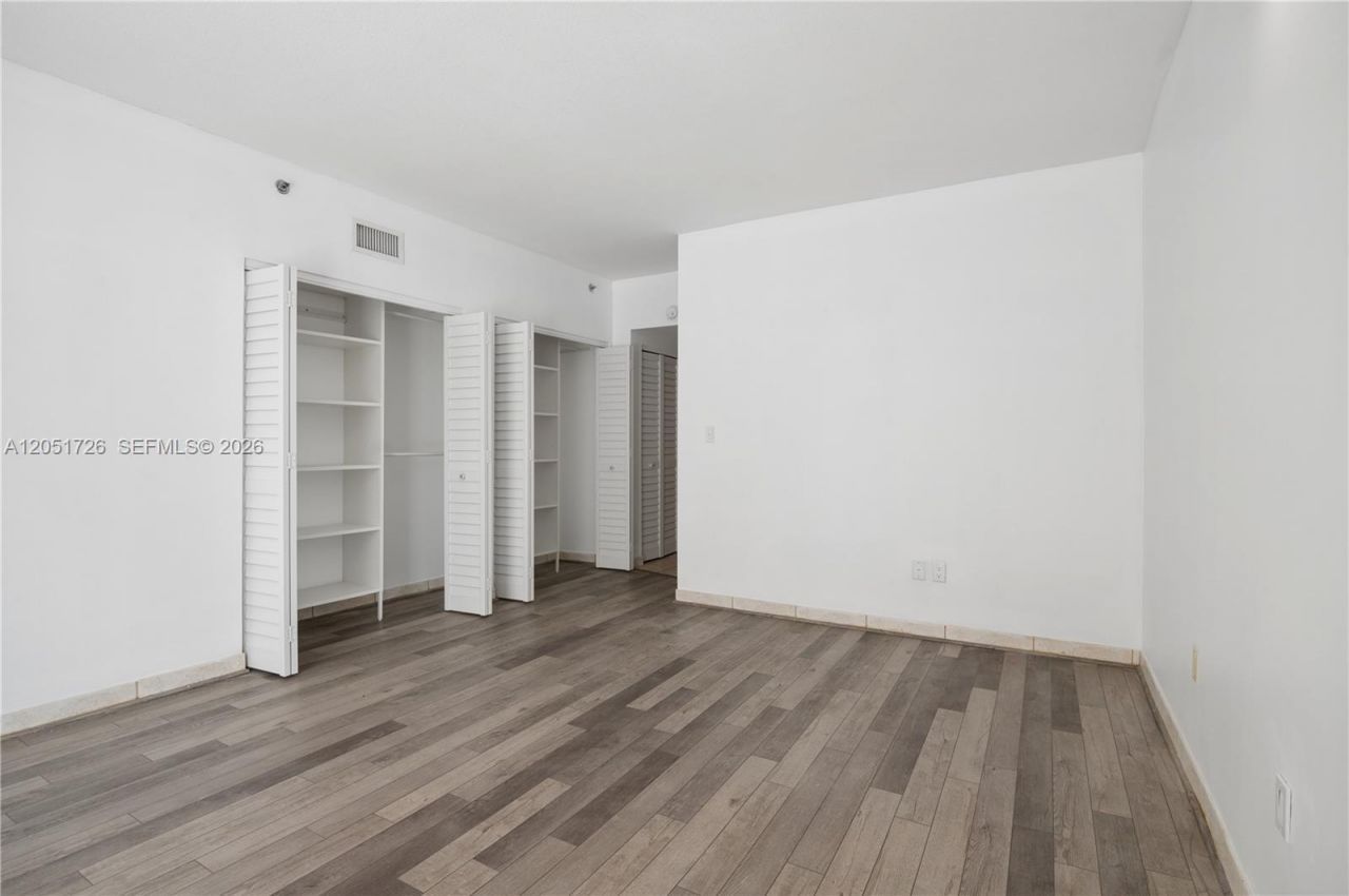 145 Jefferson Ave, Unit 417, Miami Beach, FL 33139 Photo