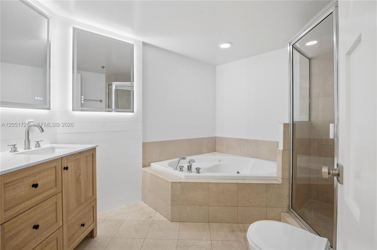 145 Jefferson Ave, Unit 417, Miami Beach, FL 33139 Photo
