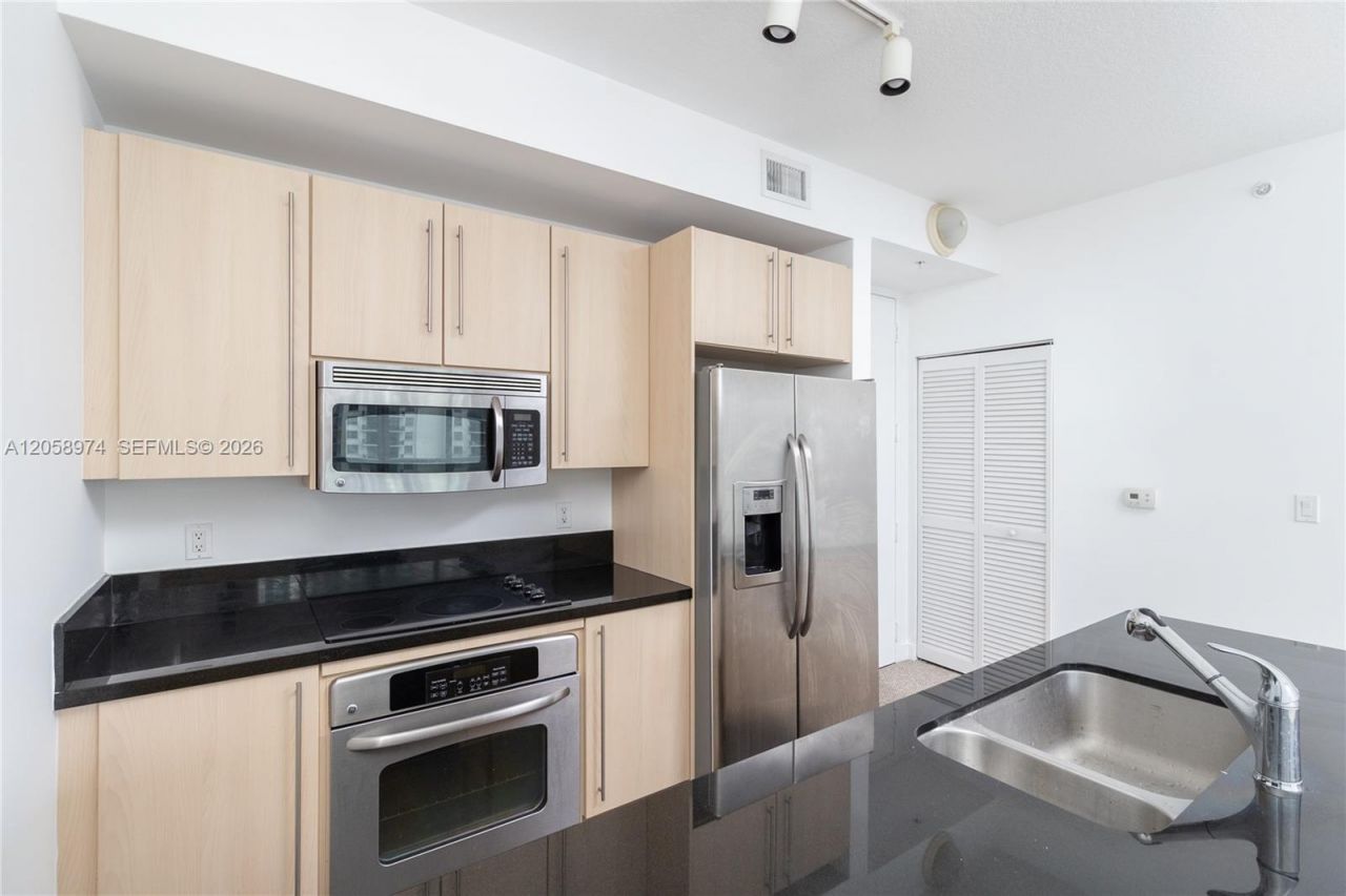 1111 SW 1st Ave, Unit 2423-N, Miami, FL 33130 Photo