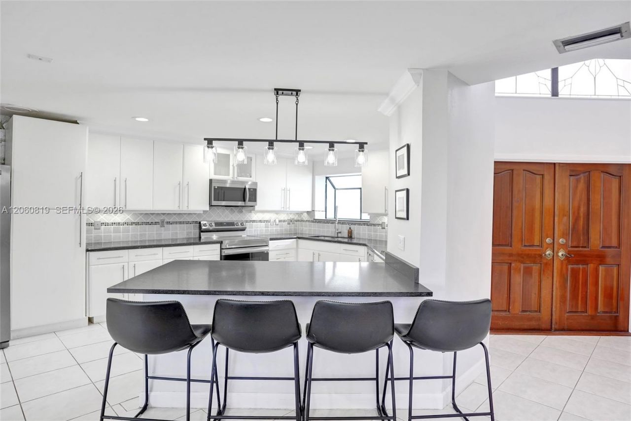 22688 Caravelle Cir, Unit 22688, Boca Raton, FL 33433 Photo