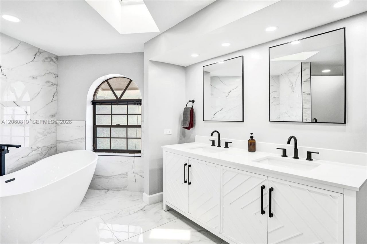 22688 Caravelle Cir, Unit 22688, Boca Raton, FL 33433 Photo