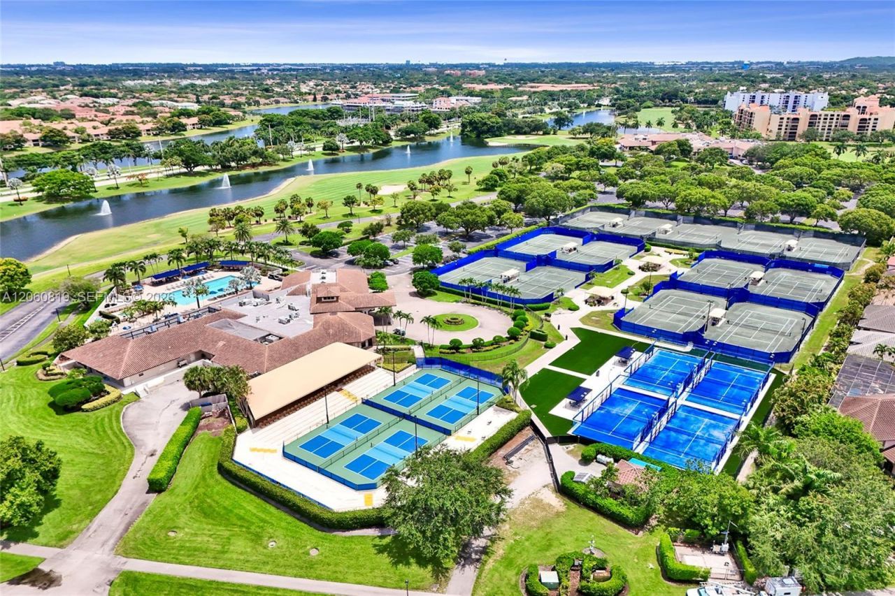 22688 Caravelle Cir, Unit 22688, Boca Raton, FL 33433 Photo