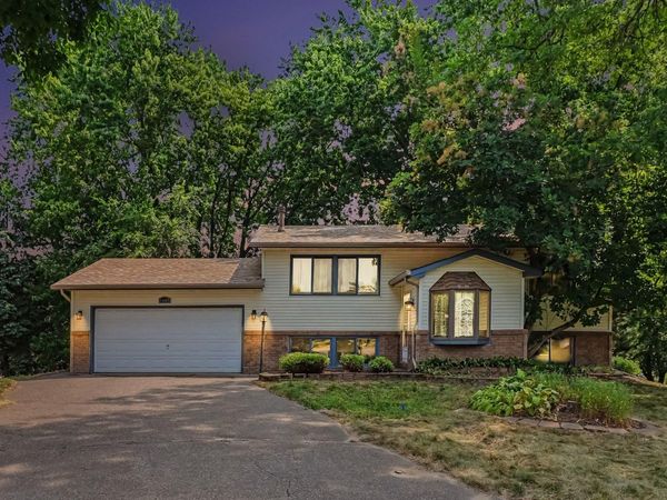 14005 38th Avenue N, Plymouth, MN 55447