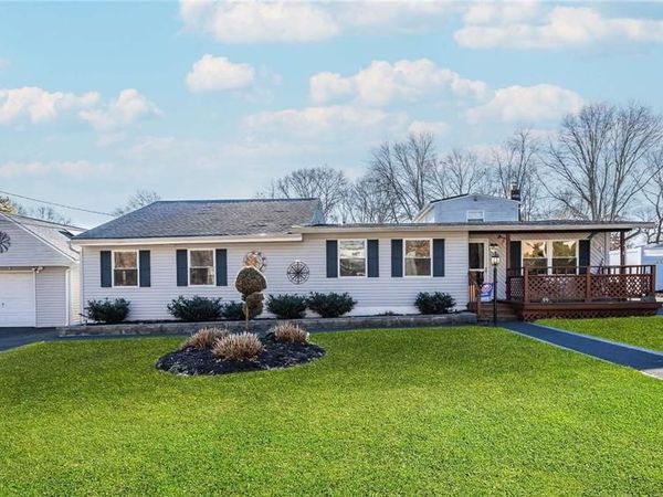 54 Champlin Street , Ronkonkoma, NY 11779