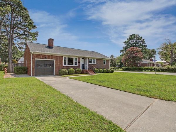 904 Thornbriar Court , Hampton, VA 23661