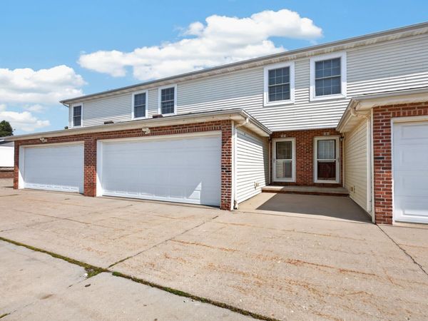 1104 Ekstam Drive , Unit 3, Bloomington, IL 61704