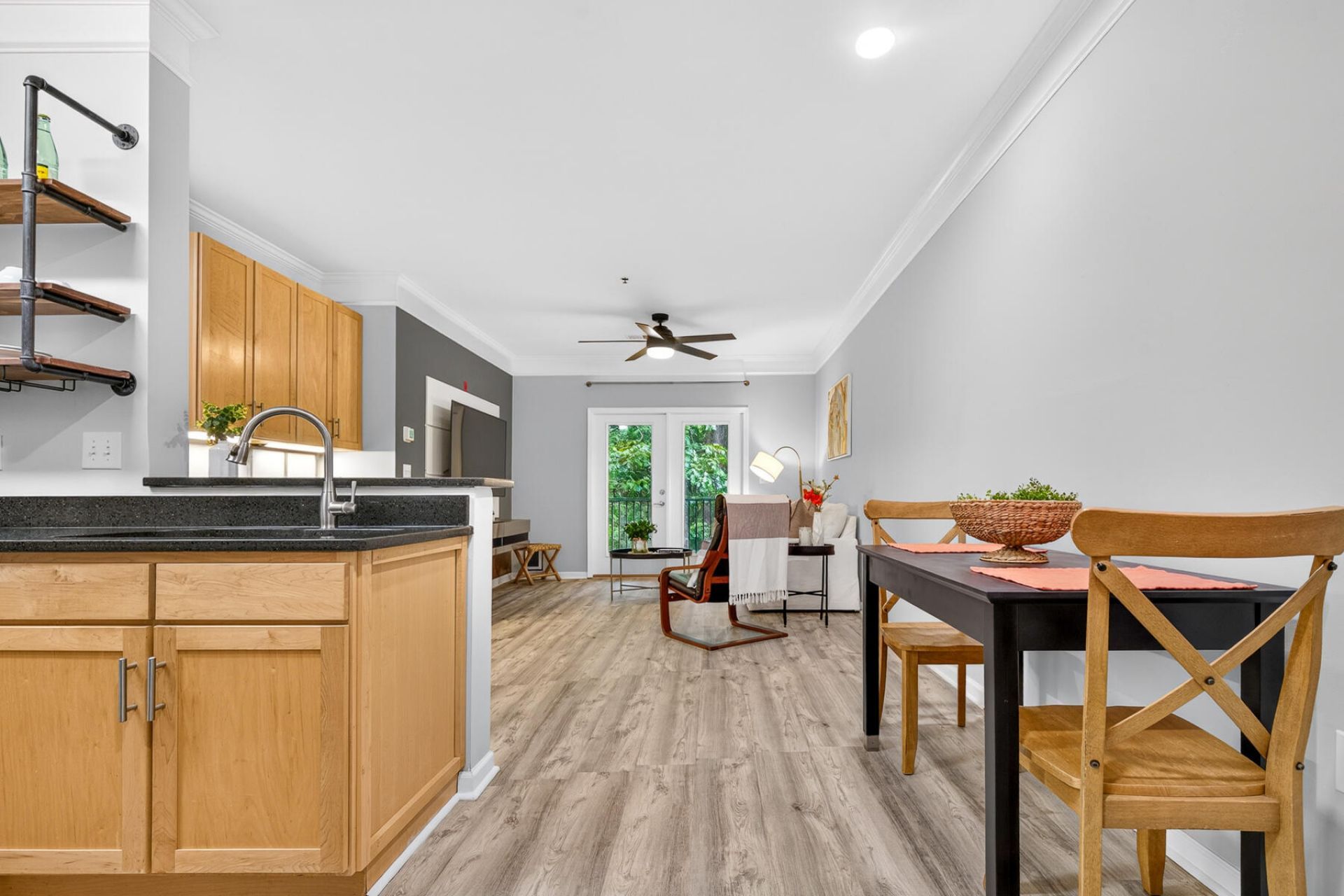 1755 Central Park Road Photo 7