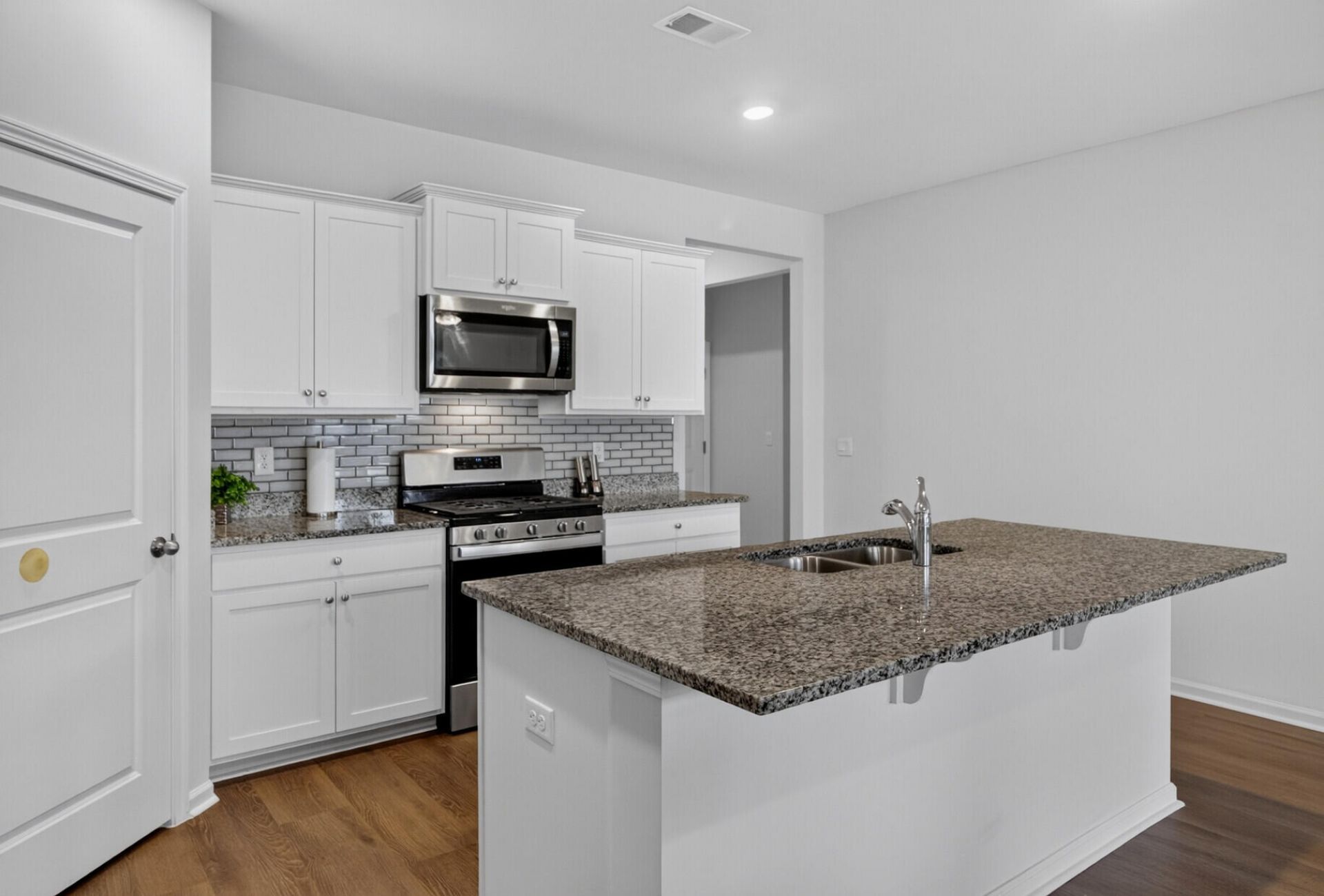 160 Lagoona Drive Photo 10