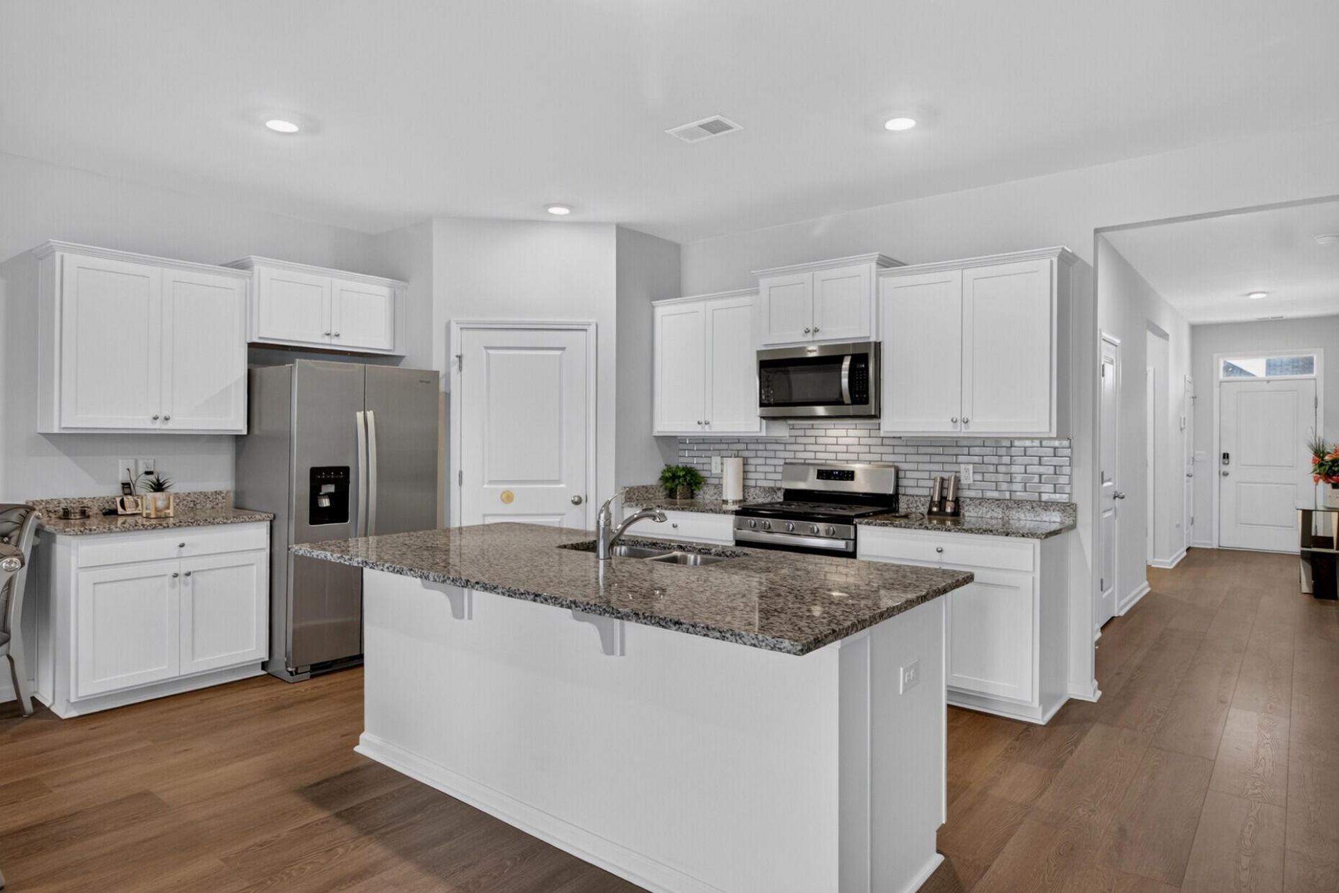160 Lagoona Drive Photo 8