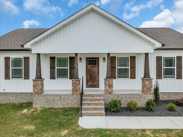 105 Demombreum Circle , Shelbyville, TN 37160