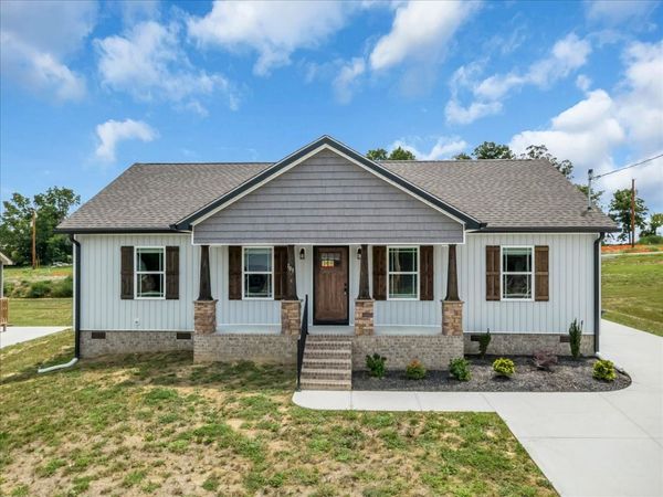 109 Demombreum Circle , Shelbyville, TN 37160