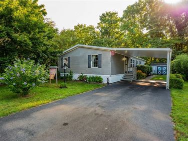 6290 Stillmeadow Way , Williamson, NY 14589