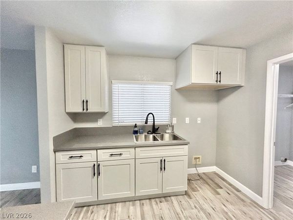 3795 Steinbeck Drive , Las Vegas, NV 89115