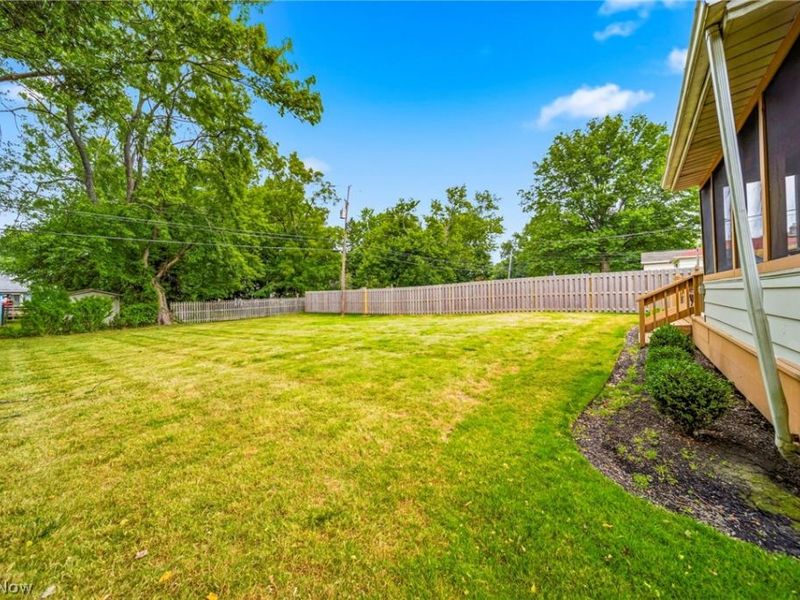 5117 Thornbury Road, Lyndhurst, OH 44124 Photo 32