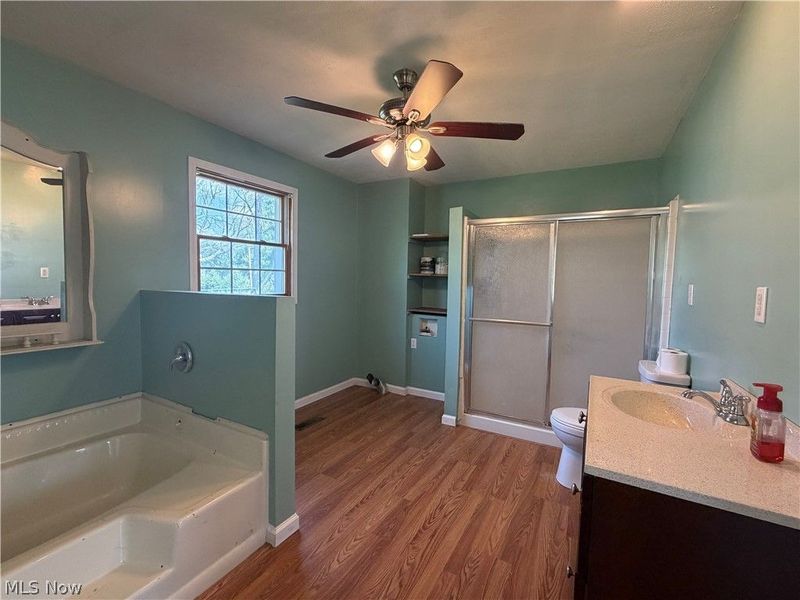 296 Pennsylvania Avenue , Sebring, OH 44641 Photo 16