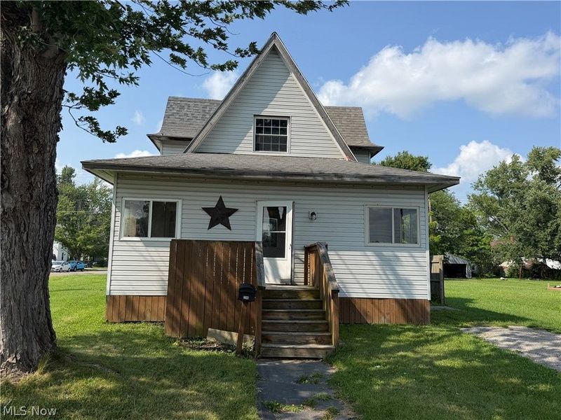 296 Pennsylvania Avenue , Sebring, OH 44641 Photo 2
