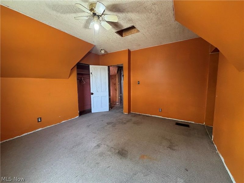 296 Pennsylvania Avenue , Sebring, OH 44641 Photo 20
