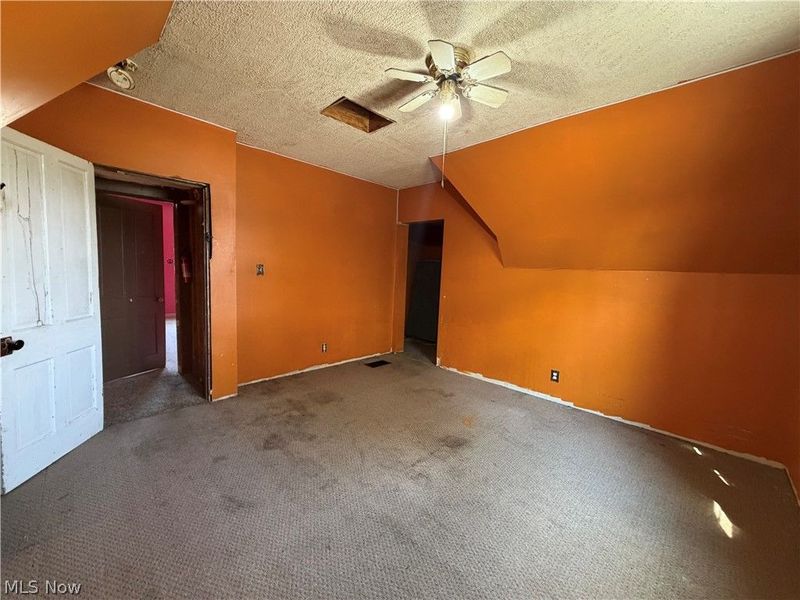 296 Pennsylvania Avenue , Sebring, OH 44641 Photo 21