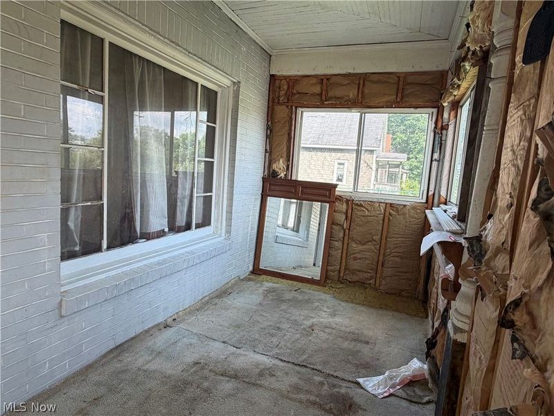 296 Pennsylvania Avenue , Sebring, OH 44641 Photo 7