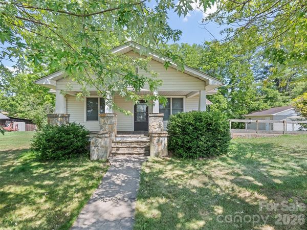 145 Haynes Cove, Clyde, NC 28721