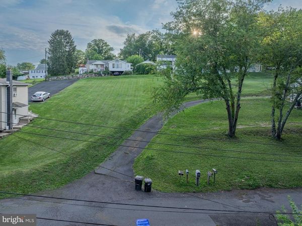 33-35 BRENT ST, HANCOCK, MD 21750