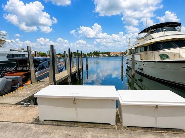3601 NE 207th St , Aventura, FL 33180