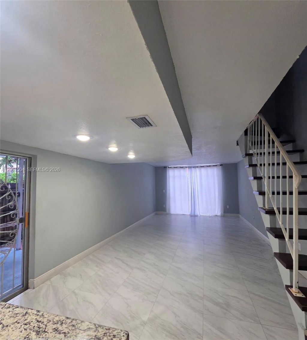 4241 W 10th Ln, Unit 7, Hialeah, FL 33012 Photo
