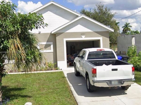 2221 Carver Ave , Unit N/A, Fort Myers, FL 33916