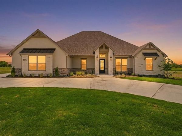 107 Eagle Court, Glen Rose, TX 76077