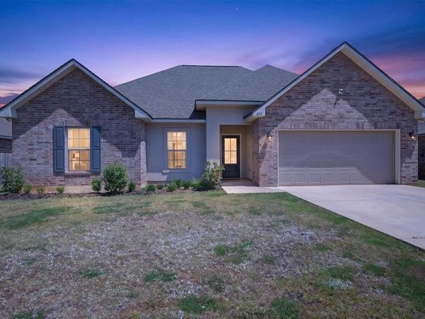 603 Cabernet Court , Haughton, LA 71037