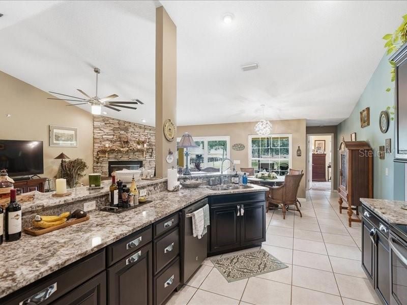 19950 SW 5th Place, Dunnellon, FL 34431 Photo
